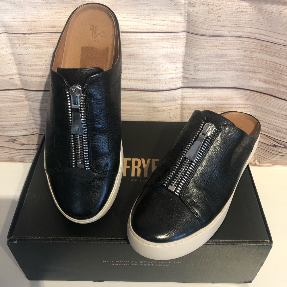 COPY - New! Frye Lena Black Leather Zip Mules sz 9.5